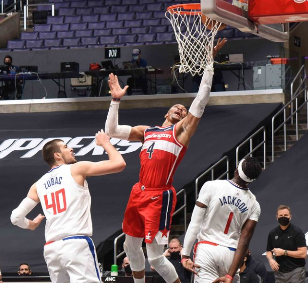 篮网鏖战山西队,乔治带队取胜 篮网鏖战山西队,乔治带队取胜